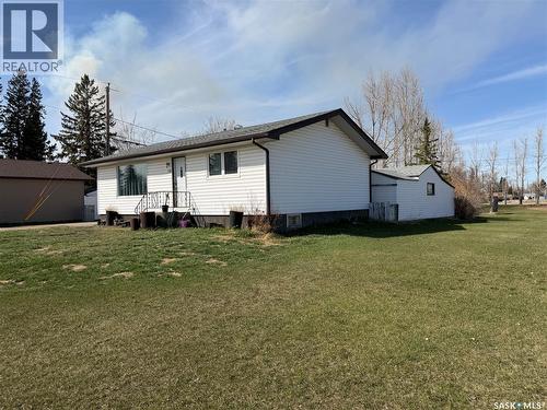 128 9th AVENUE E  Melville, SK S0A 2P0