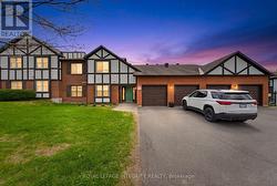 35A STONEHAVEN DRIVE  Ottawa, ON K2M 1E3