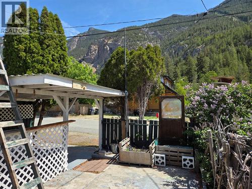 840 Cawston Avenue, Hedley, BC - Outdoor With Deck Patio Veranda