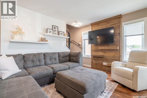 317 1225 Empress STREET  Regina, SK S4T 1G7