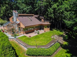 4515 Parry Cross Rd Metchosin, BC V9C 3W1