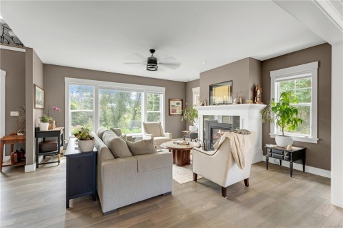 6430 Lakes Rd, Duncan, BC 