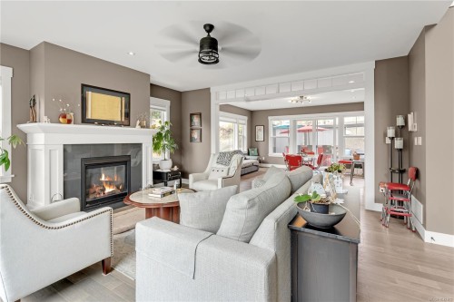6430 Lakes Rd, Duncan, BC 