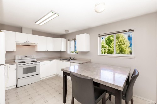 859 9Th Ave, Campbell River, BC 