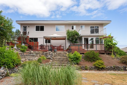 1692 Centennary Dr, Nanaimo, BC 