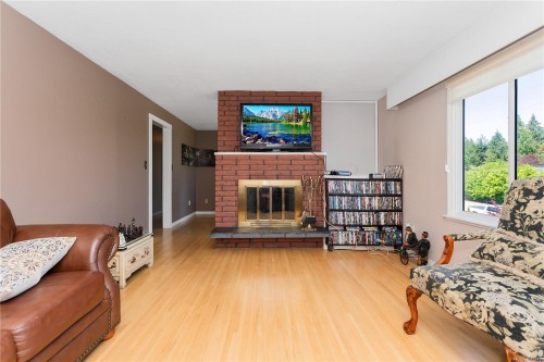 1692 Centennary Dr, Nanaimo, BC 