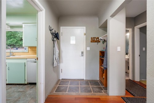 4511 Pachena Pl, Saanich, BC 