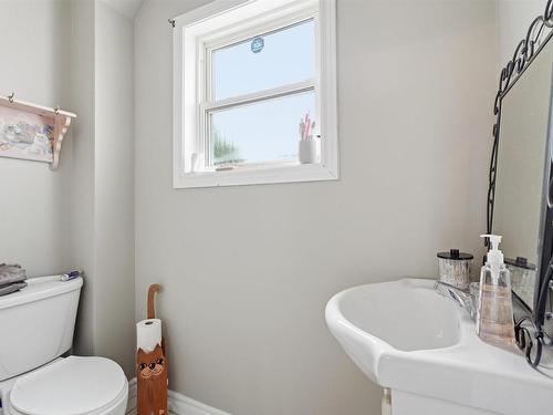 68 Albro Lake Road, Dartmouth, NS 