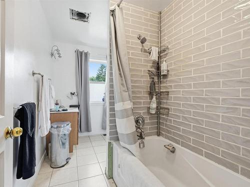 68 Albro Lake Road, Dartmouth, NS 