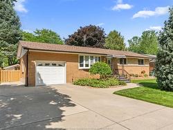 5835 Canada Lasalle, ON N9H 1M5