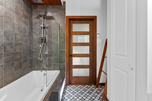 Salle de bains - 741 Rue Dion, Sainte-Adèle, QC 