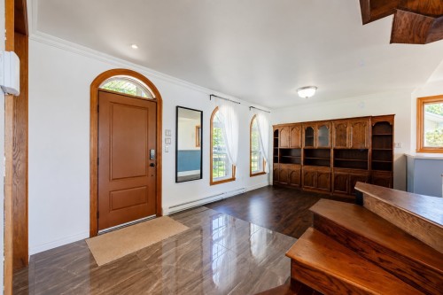 Hall d'entrée/Vestibule - 10 Rue Mercier, Montréal (L'Île-Bizard/Sainte-Geneviève), QC - Indoor