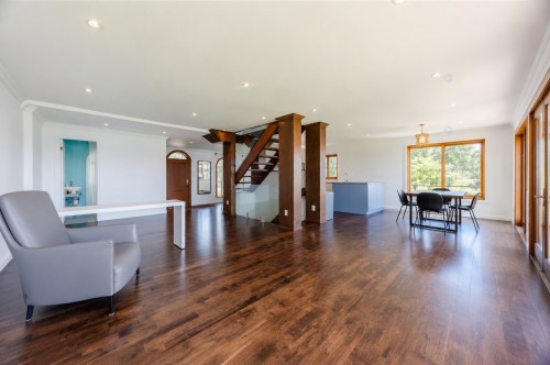Salon - 10 Rue Mercier, Montréal (L'Île-Bizard/Sainte-Geneviève), QC - Indoor Photo Showing Living Room