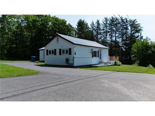 74 Hazelton Rd, Doaktown, NB 