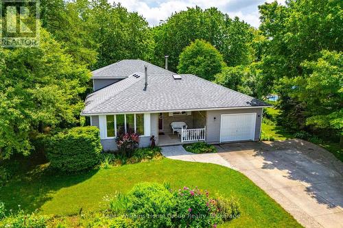 27 ATCHISON LANE  Centre Wellington (Fergus), ON N1M 3L1