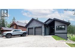2552 Sandstone Mews Invermere, BC V0A 1K6