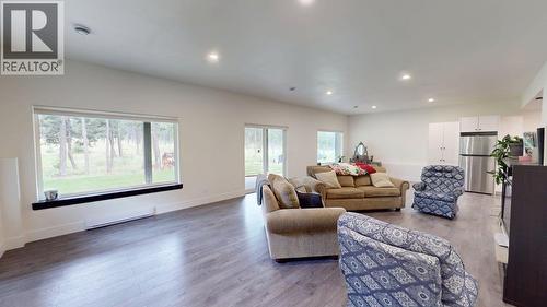 Suite Family Room - 2552 Sandstone Mews, Invermere, BC 