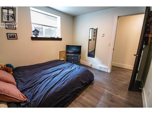 Suite Bedroom - 2552 Sandstone Mews, Invermere, BC 