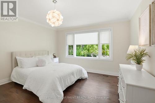 270 Poplar Drive, Burlington, ON - Indoor Photo Showing Bedroom