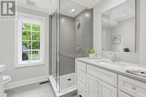270 Poplar Drive, Burlington, ON - Indoor Photo Showing Bathroom