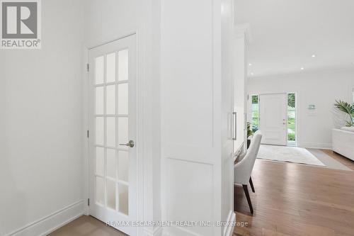 270 Poplar Drive, Burlington, ON - Indoor Photo Showing Other Room