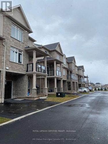 19 - 40 ZINFANDEL DRIVE  Hamilton, ON L8E 0L1