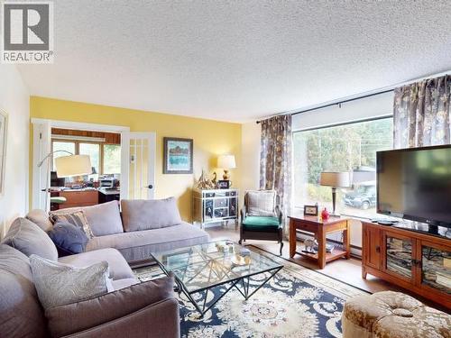 7889 Highway 101, Powell River, BC 
