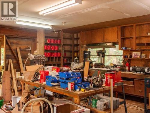 7889 Highway 101, Powell River, BC 