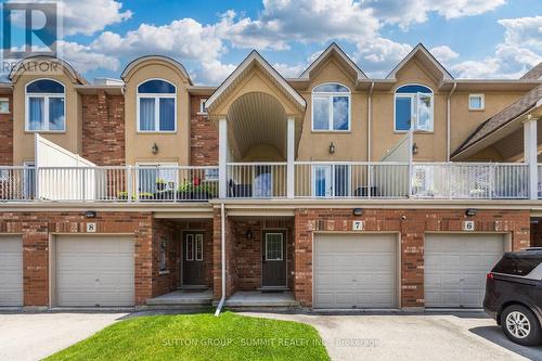 7 - 1253 SILVAN FOREST DRIVE  Burlington, ON L7M 0B7