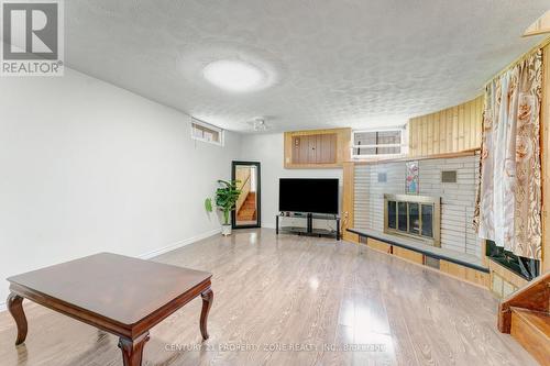 102 Hickory Heights Crescent, Kitchener, ON 
