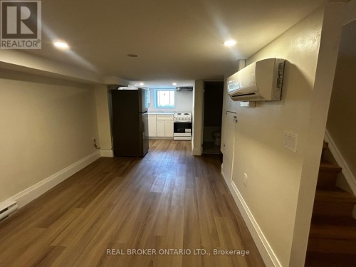 3 - 659 VAUGHAN ROAD , Toronto, Ontario M6E 2Y4 3