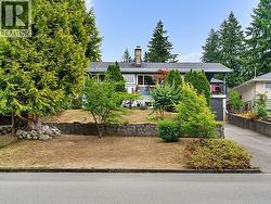 937 KINSAC STREET  Coquitlam, BC V3J 4T8