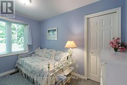 Main floor bedroom - 