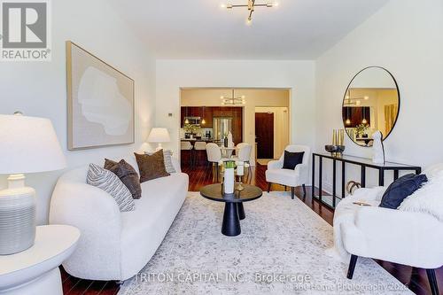 336 - 80 Burns Boulevard, King, ON 