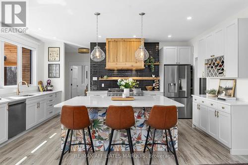 Stunning details make this kitchen a highlight - 4421M Old Kingston Road, Rideau Lakes, ON 