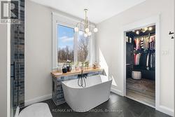 Stand alone tub - 