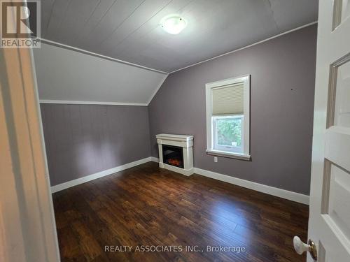 486289 30Th Side Road, Mono, ON - Indoor Photo Showing Other Room