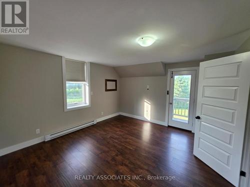 486289 30Th Side Road, Mono, ON - Indoor Photo Showing Other Room