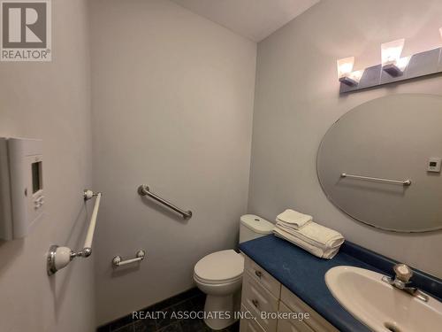 486289 30Th Side Road, Mono, ON - Indoor Photo Showing Bathroom