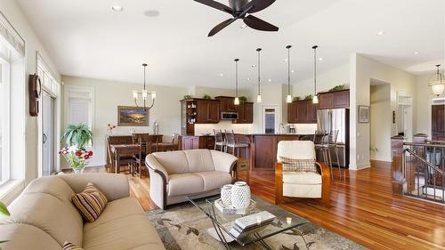 1443 Wilmot Avenue, Kelowna, BC 