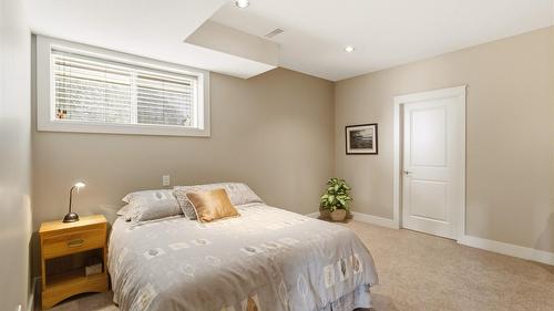 1443 Wilmot Avenue, Kelowna, BC 