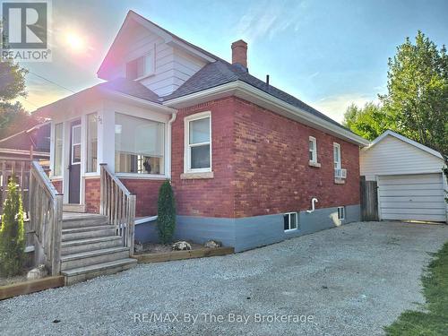 52 BERRY STREET  Meaford, ON N4L 1V3