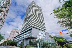 1102 - 1815 YONGE STREET Toronto, ON M4T 2A4