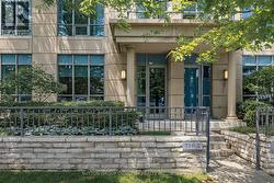 TH02 - 15 VIKING LANE Toronto, ON M9B 0A4