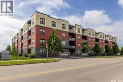 204 230 Slimmon ROAD  Saskatoon, SK S7V 0B3
