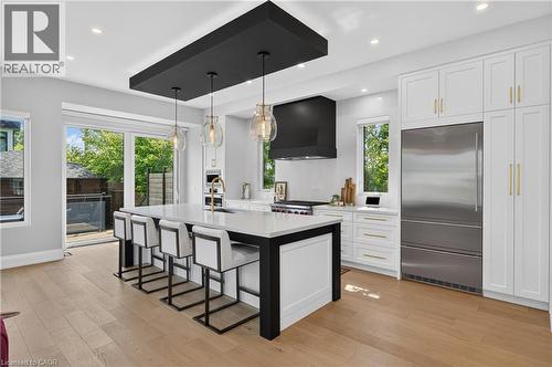1047 Meredith Avenue, Mississauga, ON 