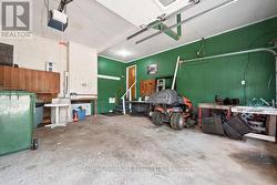 Garage interior has water tap - 