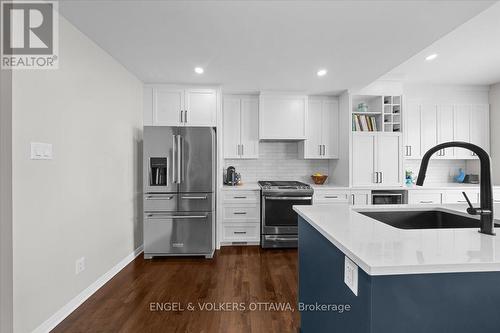 Kitchen - 220 Harthill Way, Ottawa, ON 