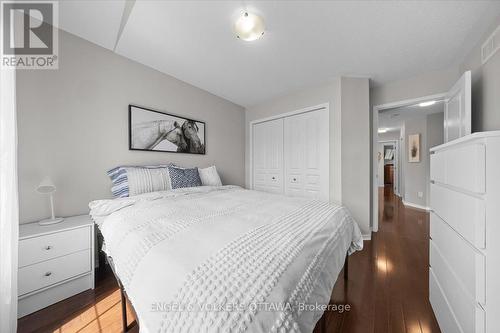 Bedroom 3 - 220 Harthill Way, Ottawa, ON 