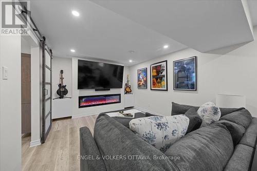 Recreation Room - 220 Harthill Way, Ottawa, ON 